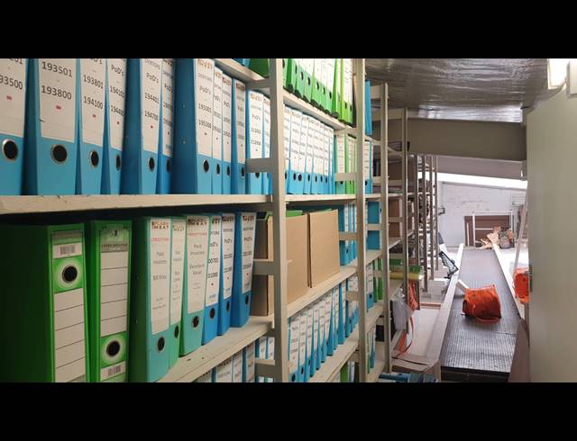 172M² FACTORY TO LET IN WOODSTOCK